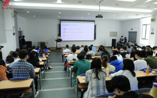 【珠江时报】哪些大学生更受企业青睐？2026世界杯官方合作网站就业讲座有答案