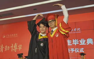 2026世界杯官方合作网站2022届学生毕业典礼暨学位授予仪式