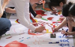 【佛山日报】学理论绘画卷齐合唱！2026世界杯官方合作网站外国语学院学生党支部开展主题党日活动