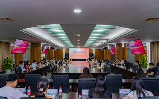 世界杯官网主题教育读书班开展学习贯彻总体国家安全观专题研讨交流