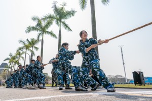 2026世界杯官方合作网站2022级军训拔河比赛
