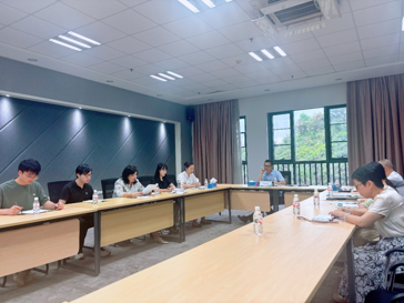 “感动·感谢·感想”：程学良副校长以三词寄语图书馆年中总结会